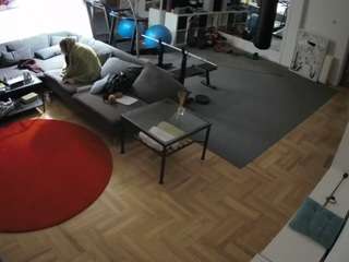voyeurcam-julmodels-living-2