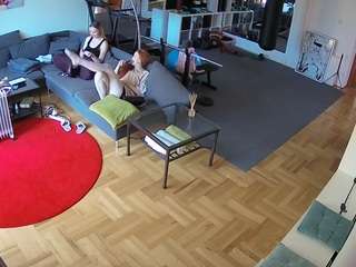 voyeurcam-julmodels-living-2 camsoda