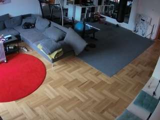 voyeurcam-julmodels-living-2 camsoda