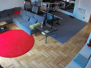 voyeurcam-julmodels-living-2