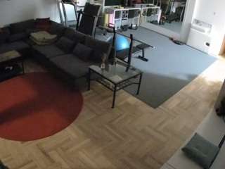 voyeurcam-julmodels-living-2