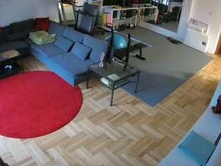 voyeurcam-julmodels-living-2