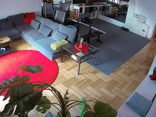 voyeurcam-julmodels-living-2
