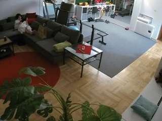 voyeurcam-julmodels-living-2