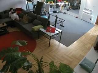 voyeurcam-julmodels-living-2