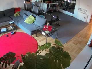 voyeurcam-julmodels-living-2