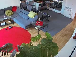 voyeurcam-julmodels-living-2 webcam