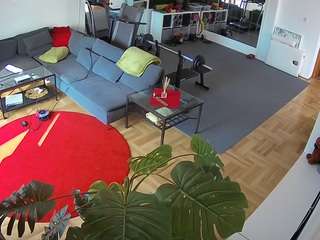 voyeurcam-julmodels-living-2 webcam