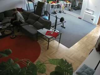 voyeurcam-julmodels-living-2