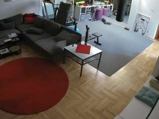 voyeurcam-julmodels-living-2