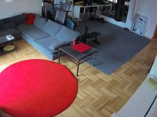 voyeurcam-julmodels-living-2 webcam