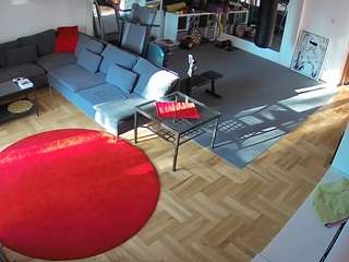 voyeurcam-julmodels-living-2