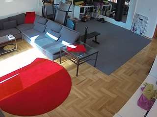 voyeurcam-julmodels-living-2