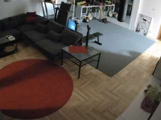 voyeurcam-julmodels-living-2