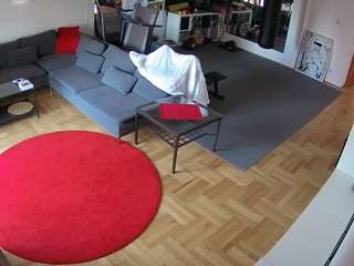 voyeurcam-julmodels-living-2
