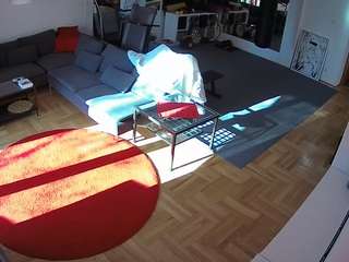 voyeurcam-julmodels-living-2