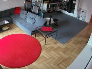 voyeurcam-julmodels-living-2