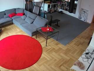 voyeurcam-julmodels-living-2