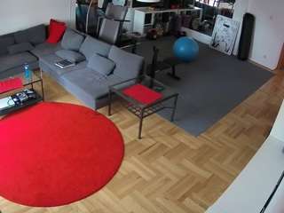 voyeurcam-julmodels-living-2 webcam