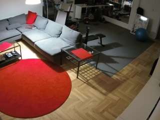 voyeurcam-julmodels-living-2 webcam