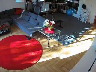 voyeurcam-julmodels-living-2 webcam