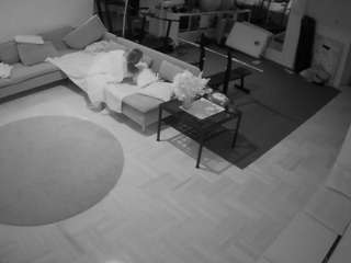 voyeurcam-julmodels-living-2