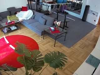 voyeurcam-julmodels-living-2