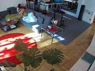 voyeurcam-julmodels-living-2