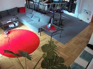 voyeurcam-julmodels-living-2 webcam