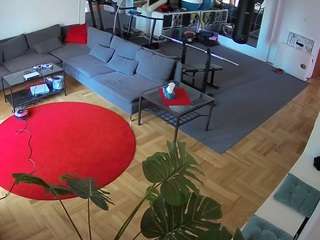 voyeurcam-julmodels-living-2 webcam