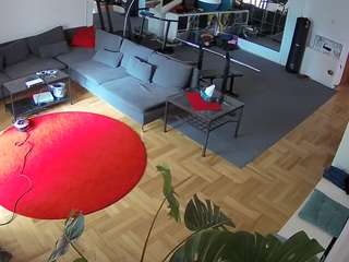 voyeurcam-julmodels-living-2