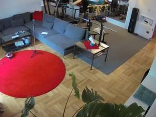 Dit model is nu live. voyeurcam-julmodels-living-2