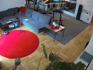 Эта модель сейчас онлайн. voyeurcam-julmodels-living-2