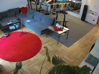 voyeurcam-julmodels-living-2