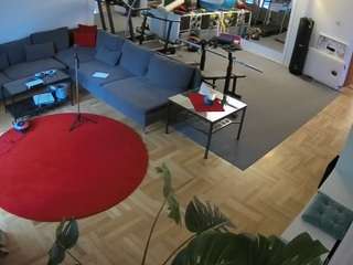 Ten model jest teraz na żywo. voyeurcam-julmodels-living-2