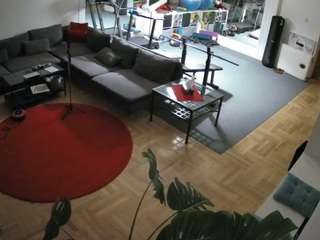 voyeurcam-julmodels-living-2
