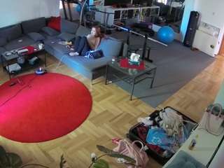 voyeurcam-julmodels-living-2