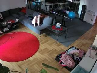 voyeurcam-julmodels-living-2