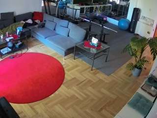voyeurcam-julmodels-living-2