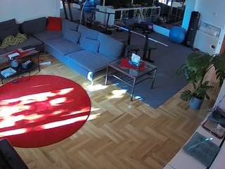 voyeurcam-julmodels-living-2