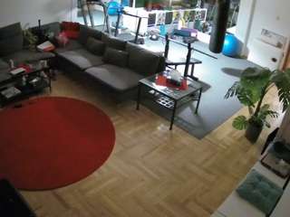 voyeurcam-julmodels-living-2