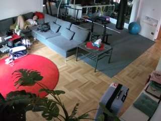 voyeurcam-julmodels-living-2