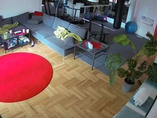 voyeurcam-julmodels-living-2