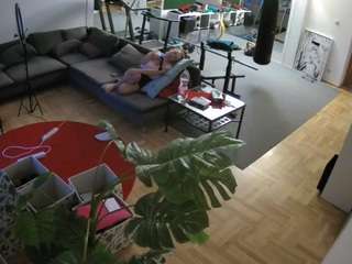 voyeurcam-julmodels-living-2