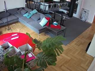 voyeurcam-julmodels-living-2