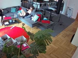 voyeurcam-julmodels-living-2