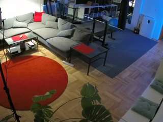 voyeurcam-julmodels-living-2