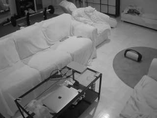 voyeurcam-julmodels-living-3 CamXperience