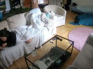 voyeurcam-julmodels-living-3