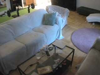 Reallivecam House camsoda voyeurcam-julmodels-living-3